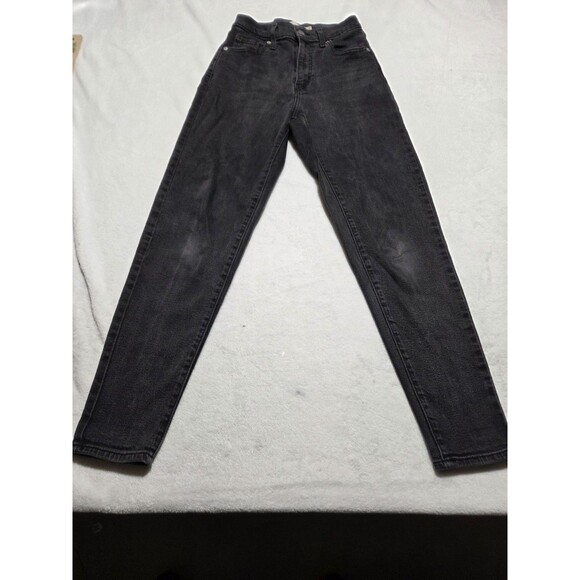Levi's High Waisted Mom Jeans Womens Size 25x28 Black Denim - Picture 1 of 10